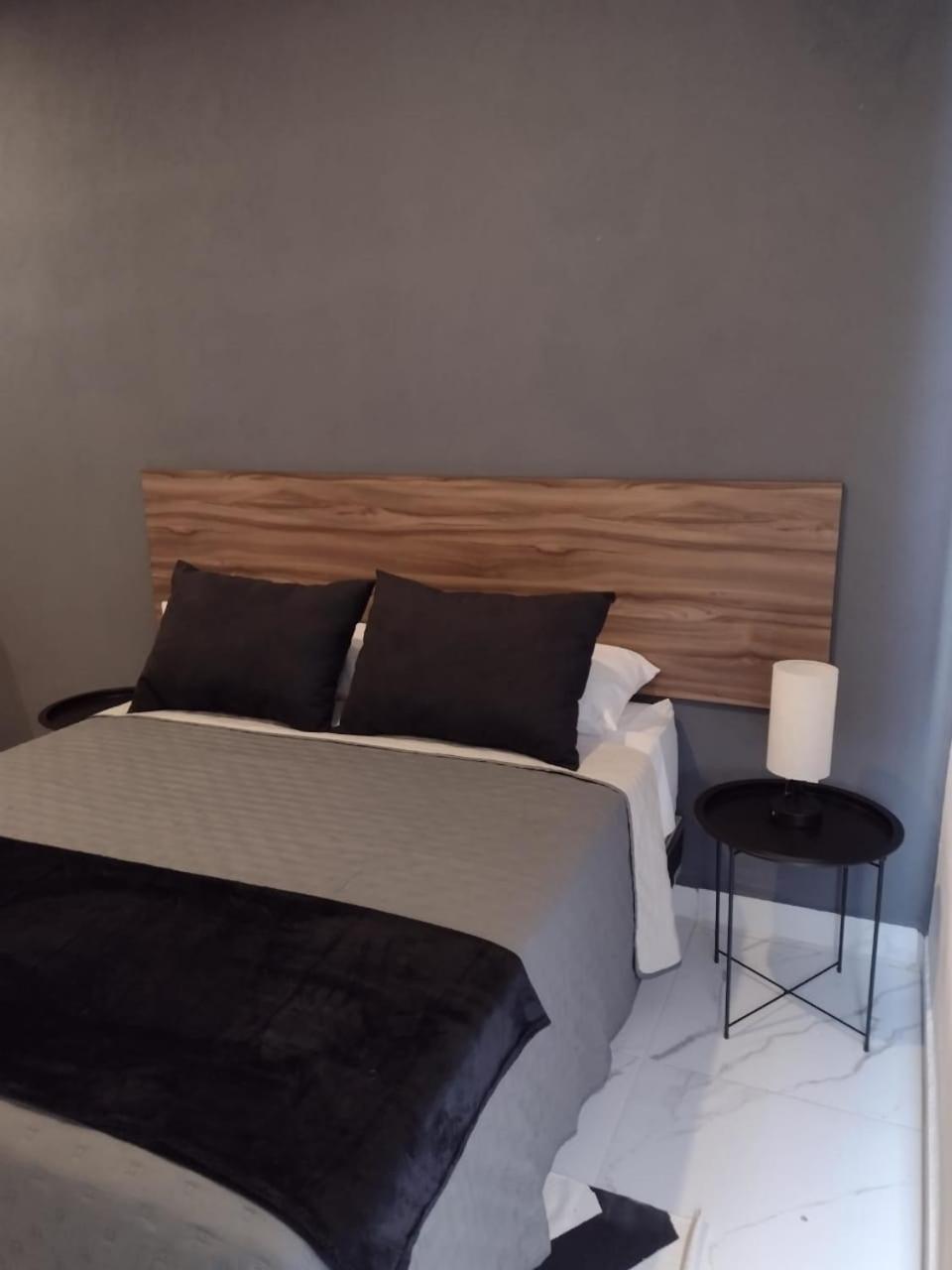 Vidrio Suites Col Americana Guadalajara Esterno foto