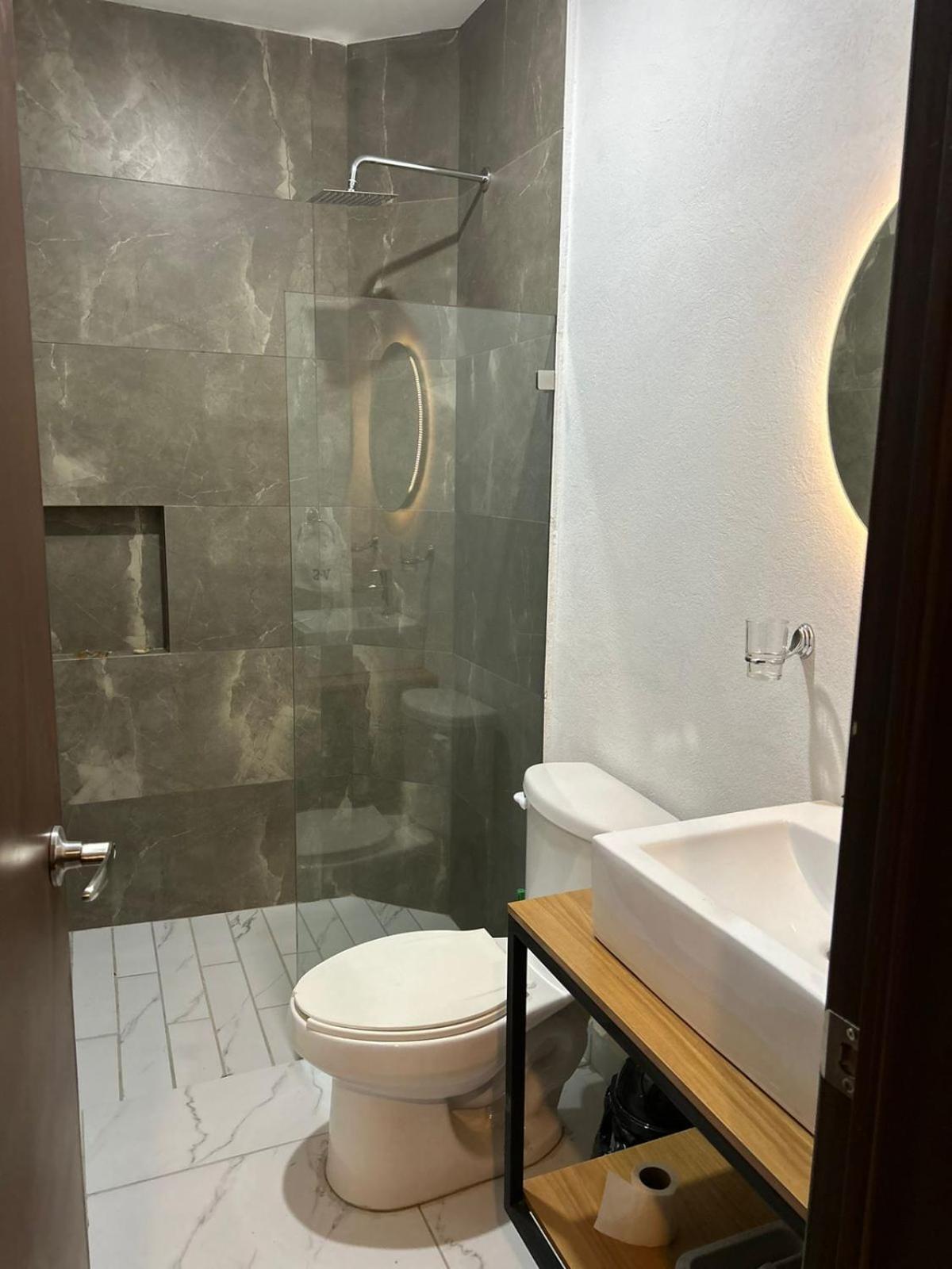 Vidrio Suites Col Americana Guadalajara Esterno foto