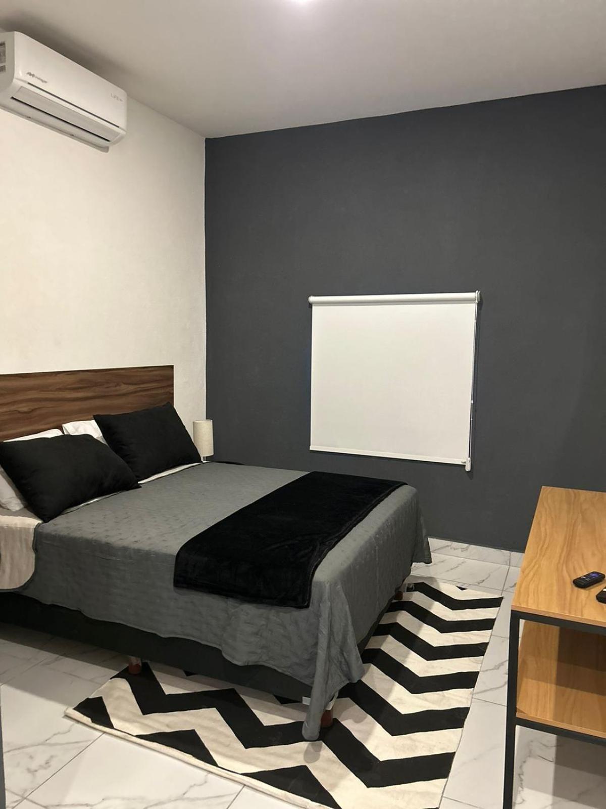 Vidrio Suites Col Americana Guadalajara Esterno foto