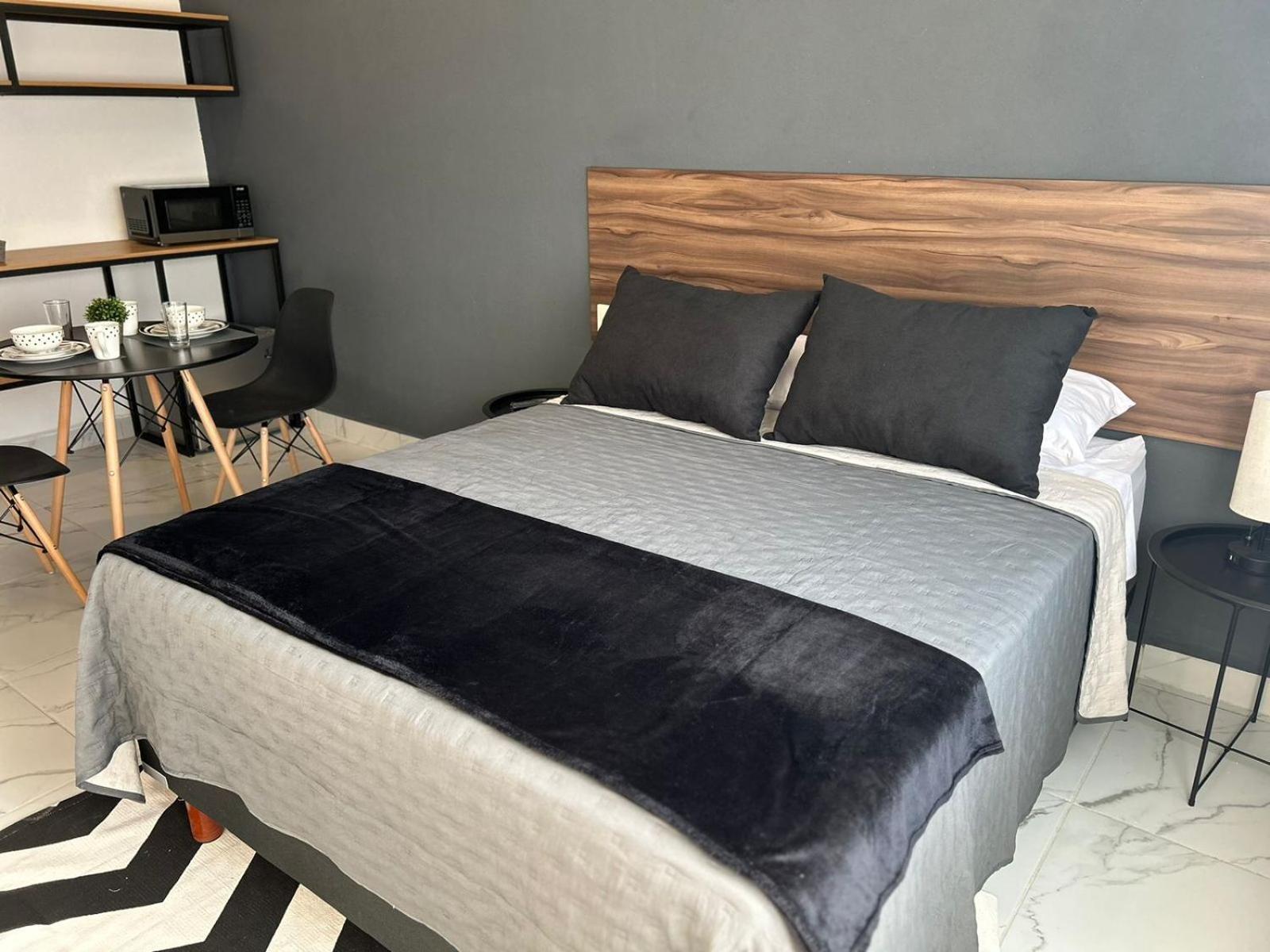 Vidrio Suites Col Americana Guadalajara Esterno foto