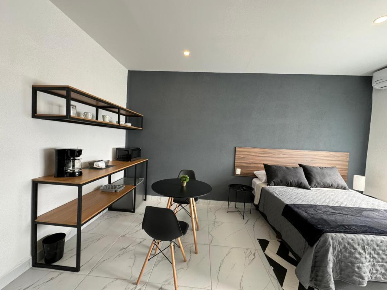 Vidrio Suites Col Americana Guadalajara Esterno foto